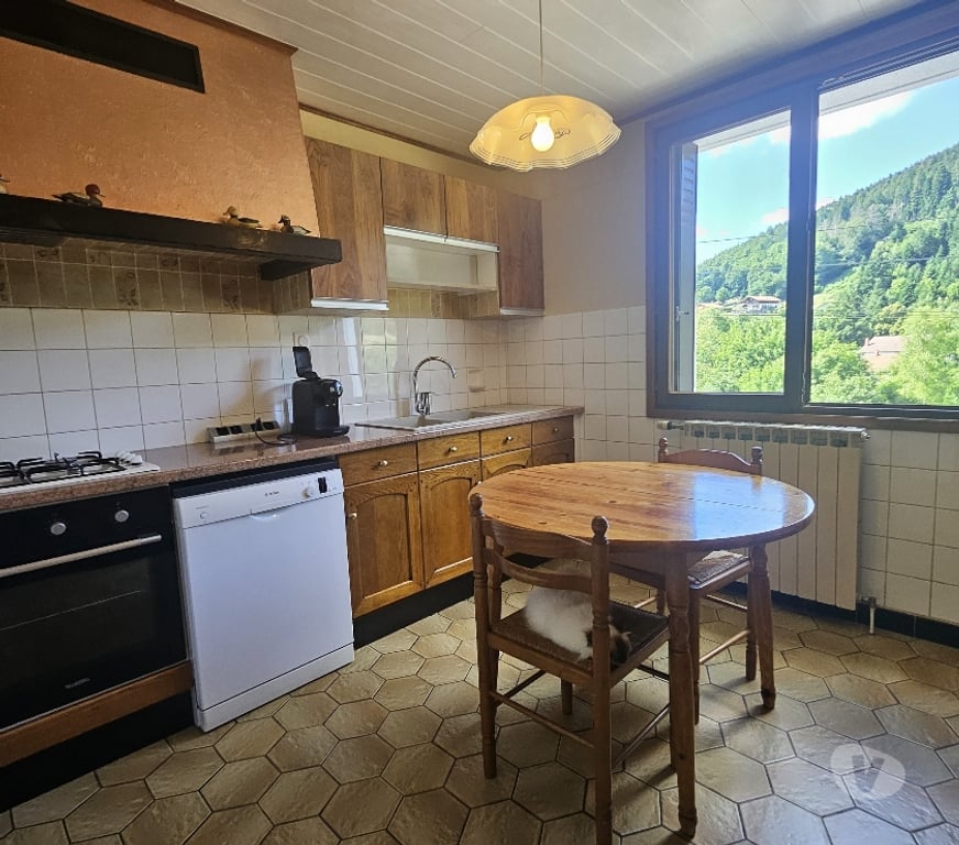 Annonce maison France - Photos Vivastreet ST MAURICE SUR MOSELLE (Vosges - France) - MAISON 6 pièces