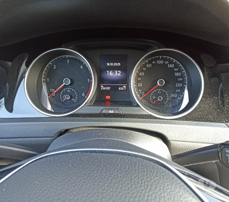 Voiture à vendre Soumagne Soumagne-Centrum - Photos Vivastreet golf 7 cup bluedrive 1.6 tdi