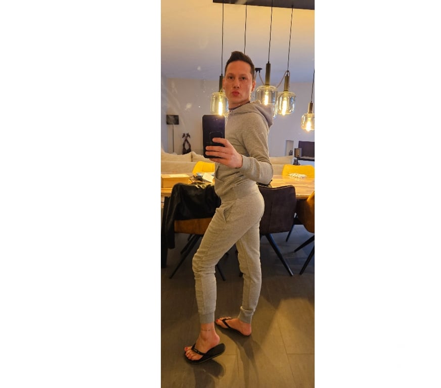 Gay Ans Ans-Centrum - Photos Vivastreet SUCEUR VOUS SUCE MAINTENANT DISCRÈTEMENT