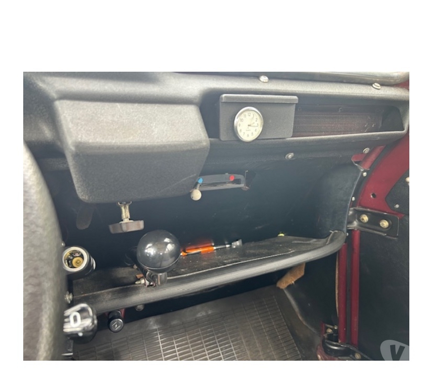 Voitures de collection Seneffe Feluy - Photos Vivastreet À VENDRE : 2CV Charleston 1981