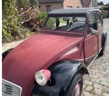 Voitures de collection Feluy Seneffe - Photos Vivastreet À VENDRE : 2CV Charleston 1981