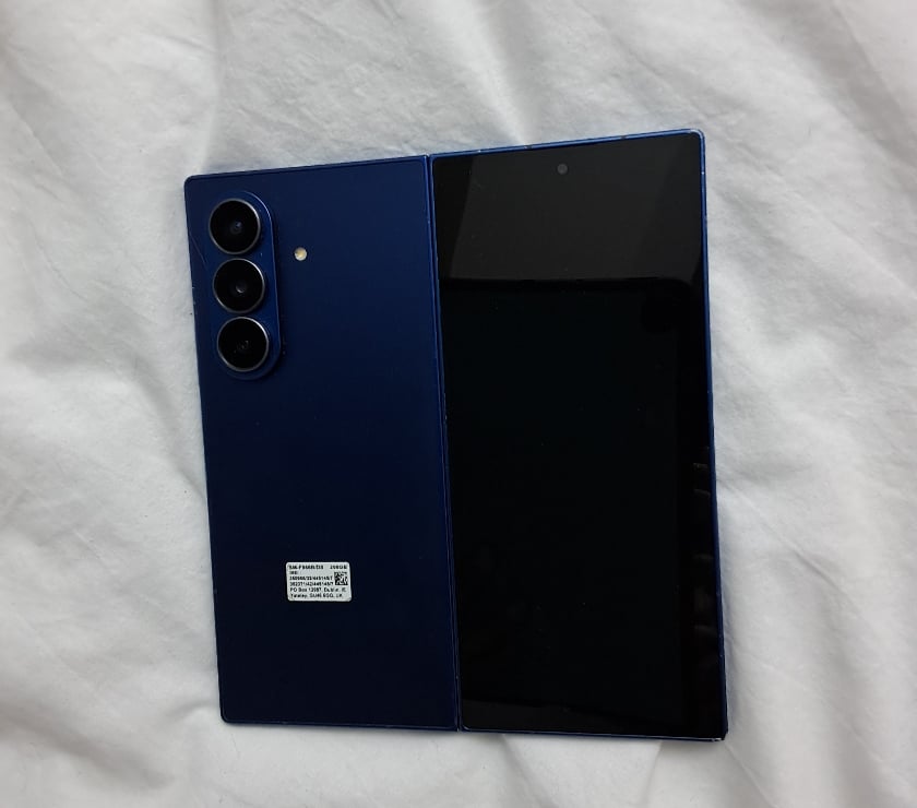 Téléphonie Liège Liège-Centrum - Photos Vivastreet SAMSUNG GALAXY Z FOLD 7 250GB + GARANTIE