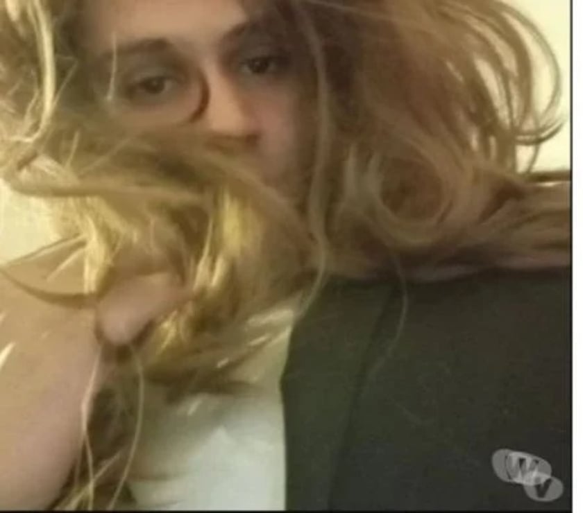 efféminé avec lingerie cherche coquine