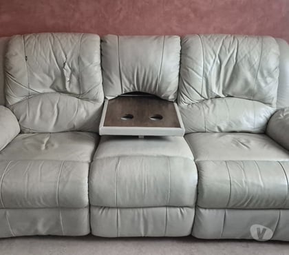 Meubles & Décoration Bruxelles-Centrum Bruxelles (Brussels) - Photos Vivastreet Canapé relax cuir 3+1+1 € 150,00