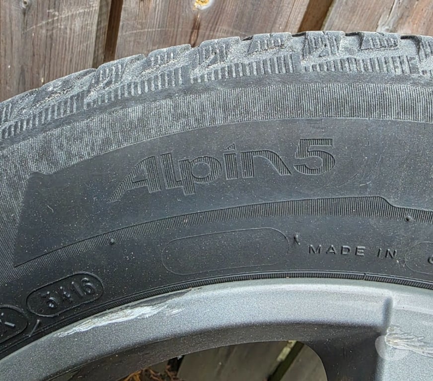 Pièces et services auto Hélécine - Photos Vivastreet 4 Jantes Alu 16" Borbet Speed 5x108 Peugeot