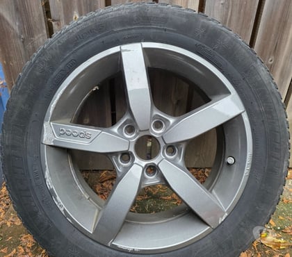 Pièces détachées automobile - Photos Vivastreet 4 Jantes Alu 16