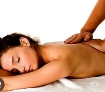 Massage douceur à huiles gratuit à toutes les femmes