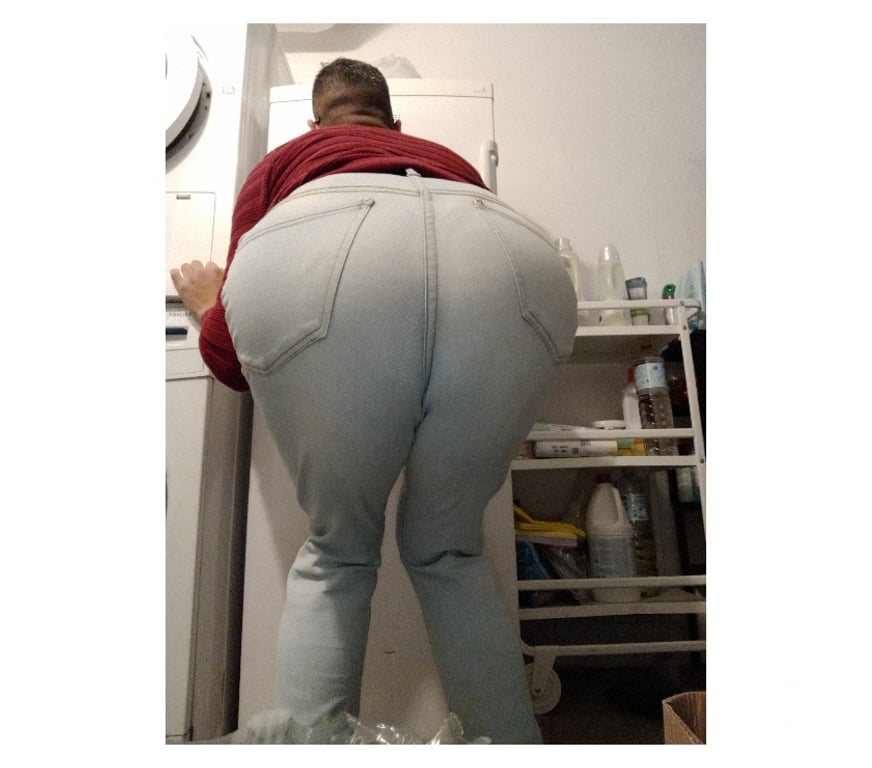 Gay Bruxelles (Brussels) Bruxelles-Centrum - Photos Vivastreet PASSIF A TRIPOTER POUR SENIORS OU MATURE,(PAS D'ARABE)