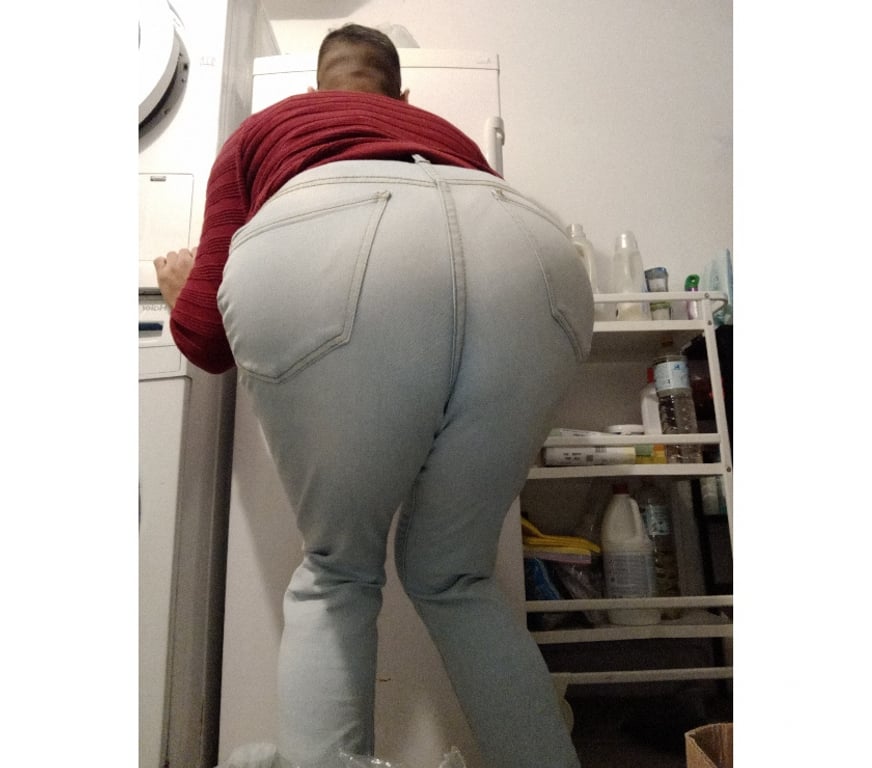 Gay Bruxelles (Brussels) Bruxelles-Centrum - Photos Vivastreet PASSIF A TRIPOTER POUR SENIORS OU MATURE,(PAS D'ARABE)