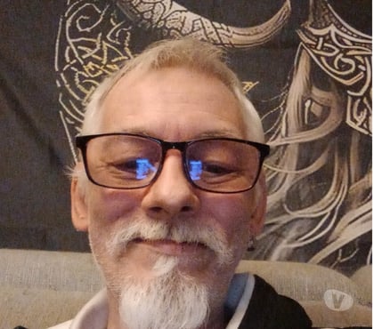 Rencontre gay - Photos Vivastreet Bi passif pour actif chaud . et couche tard