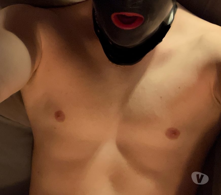 Gay Huy - Photos Vivastreet Latex travesti blowjob