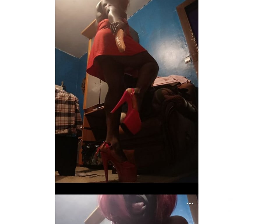 Gay Liège Liège-Centrum - Photos Vivastreet salope a affamé de grosse bite bonne suceuse et bon cul