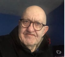 Ch femme médecin ou infirmière pratiquant l’hypnose et +