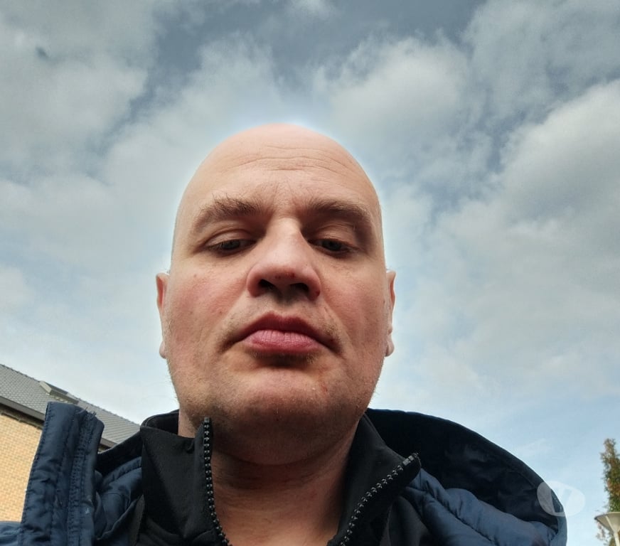 Hommes > Femmes La Louvière - Photos Vivastreet Bonjour je recherche une relation sérieuse et sincère