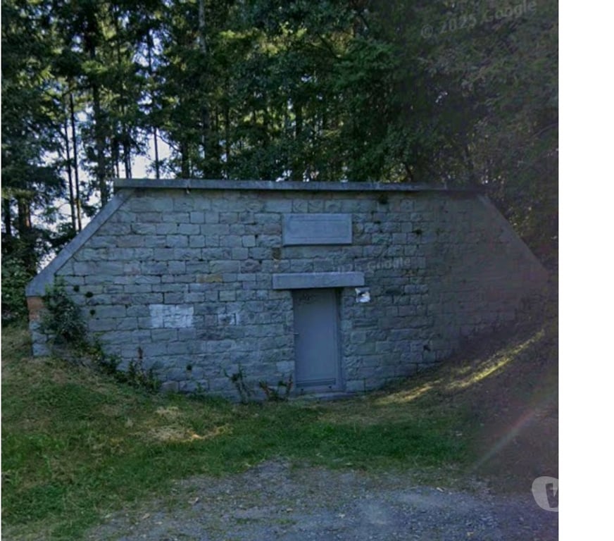 Gay Marche-en-Famenne - Photos Vivastreet Sui me rentre la langue dans mon cul bien écarter