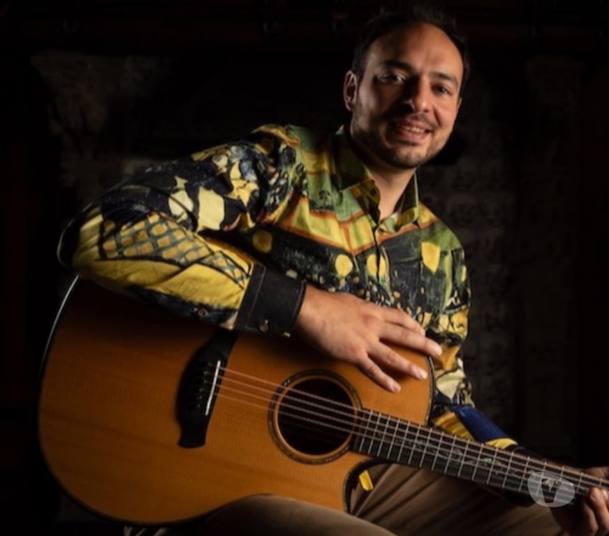 Musique - Théâtre - Danse Saint-Gilles - Photos Vivastreet Cours de guitare acoustique et theorie de la musique