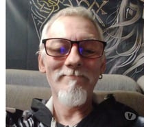 Grosse queue courbe pour femme chaude