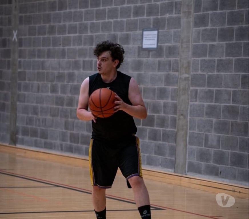 exhib Charleroi Charleroi-Centrum - Photos Vivastreet Fraîchement célibataire