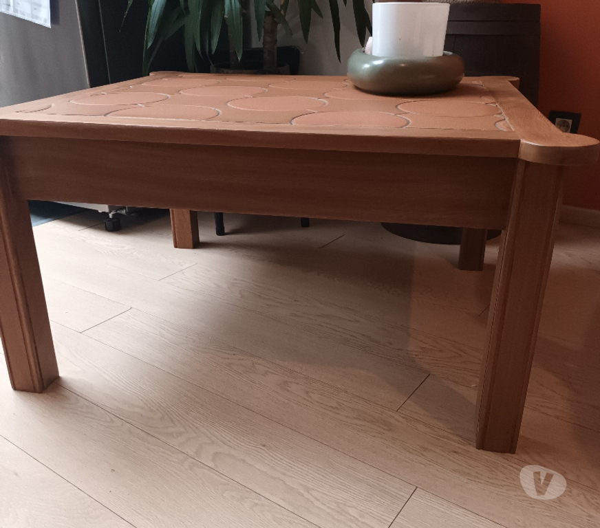 Meubles & Décoration Tournai Tournai-Centrum - Photos Vivastreet Belle table basse vintage en bois et carrelage