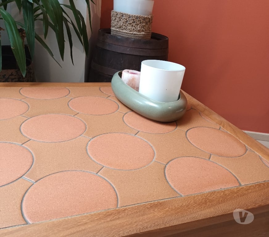 Meubles & Décoration Tournai Tournai-Centrum - Photos Vivastreet Belle table basse vintage en bois et carrelage