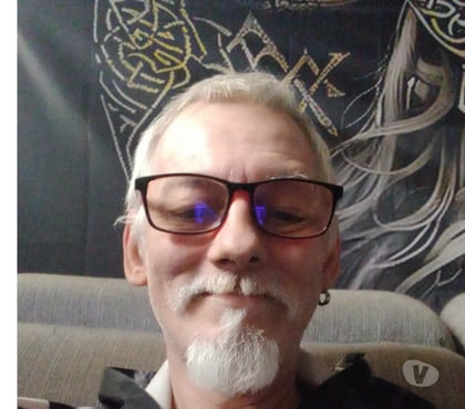 Gay - Photos Vivastreet Bi passif cherche. Actif .