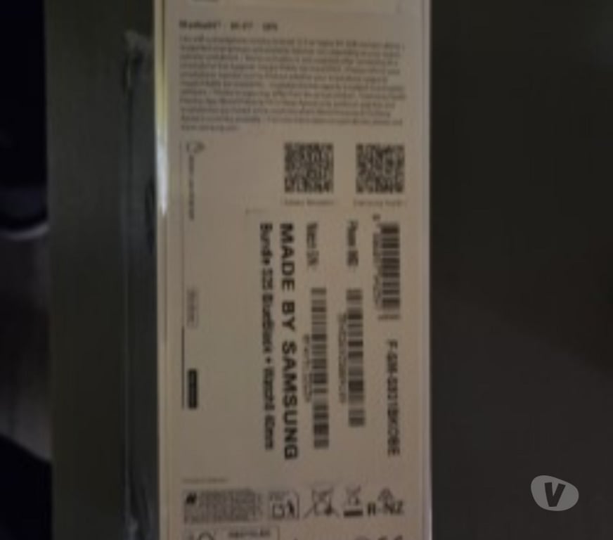 Téléphonie Arville - Photos Vivastreet samsung s25 et galaxy watch8 neuf et emballe a vendre