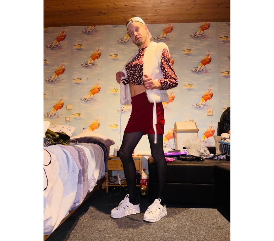 Gay Charleroi Charleroi-Centrum - Photos Vivastreet Travesti chaud comme la braise