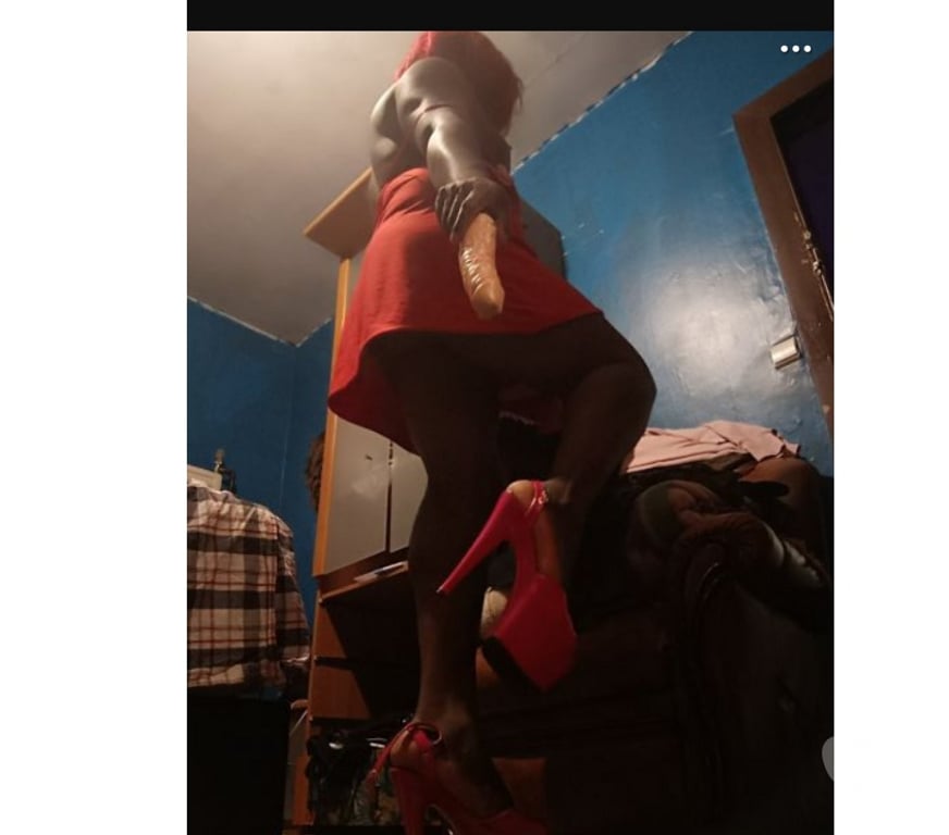 Gay Liège Liège-Centrum - Photos Vivastreet Trasv efféminé salope affamé de grosse bite dispo