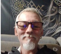 Bi passif cherche actif .