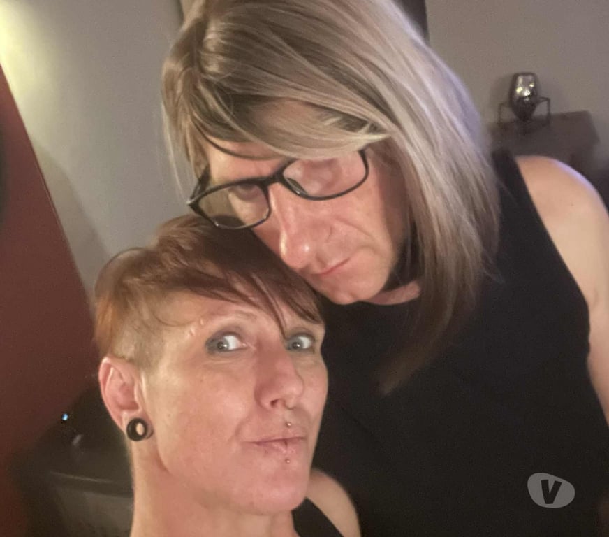 exhib Onhaye Falaën - Photos Vivastreet Couple Hétéro , homme bi travesti