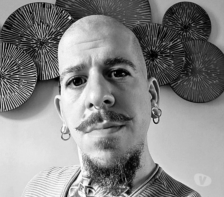 Gay Escorts Namur Beez - Photos Vivastreet Masseur tantra uniquement pour homme.