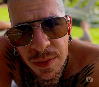 Gay Escorts Beez Namur - Photos Vivastreet Masseur érotic uniquement pour homme.