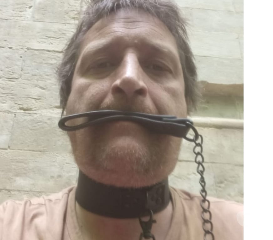 Gay Schaerbeek - Photos Vivastreet Apprenti S O U M I S E