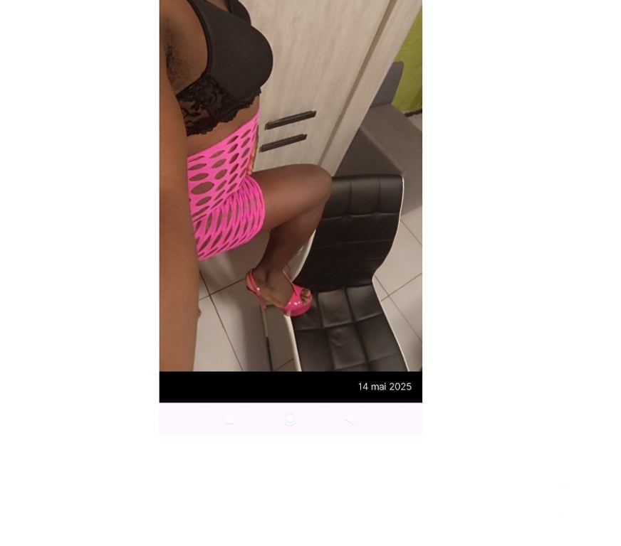 Gay Liège Liège-Centrum - Photos Vivastreet Trans efféminé bonne salope au lit pour grosse bite bmt