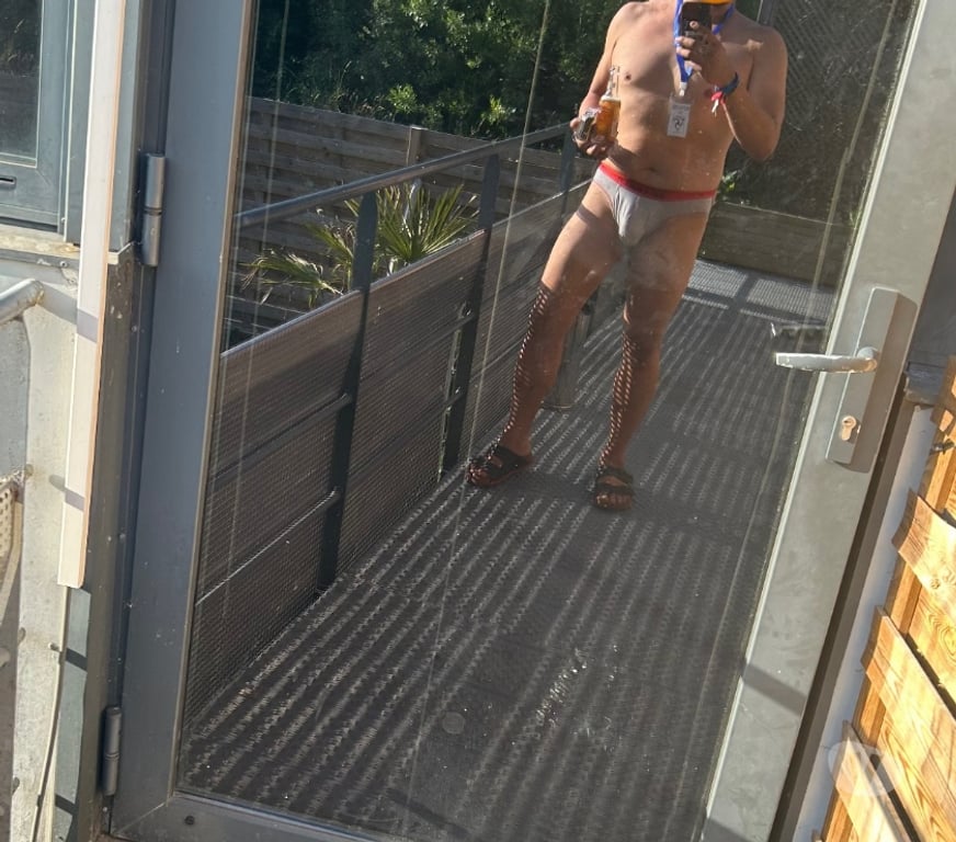 Gay Namur Beez - Photos Vivastreet Je fantasme sur les hommes bi, actifs