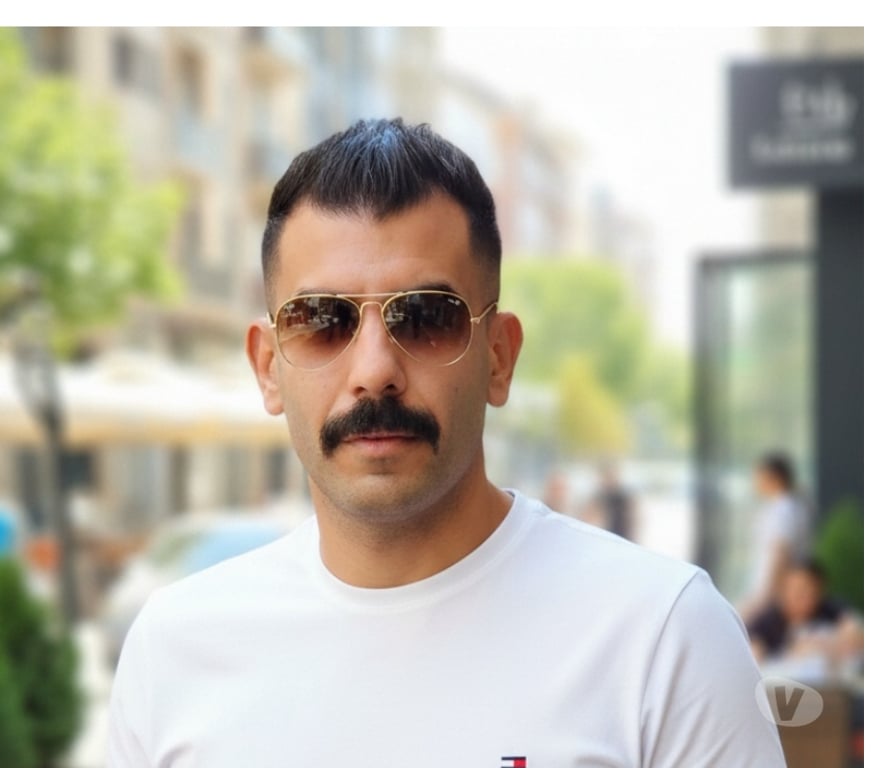 exhib Charleroi Charleroi-Centrum - Photos Vivastreet Recherche femme de tout âge à Charleroi