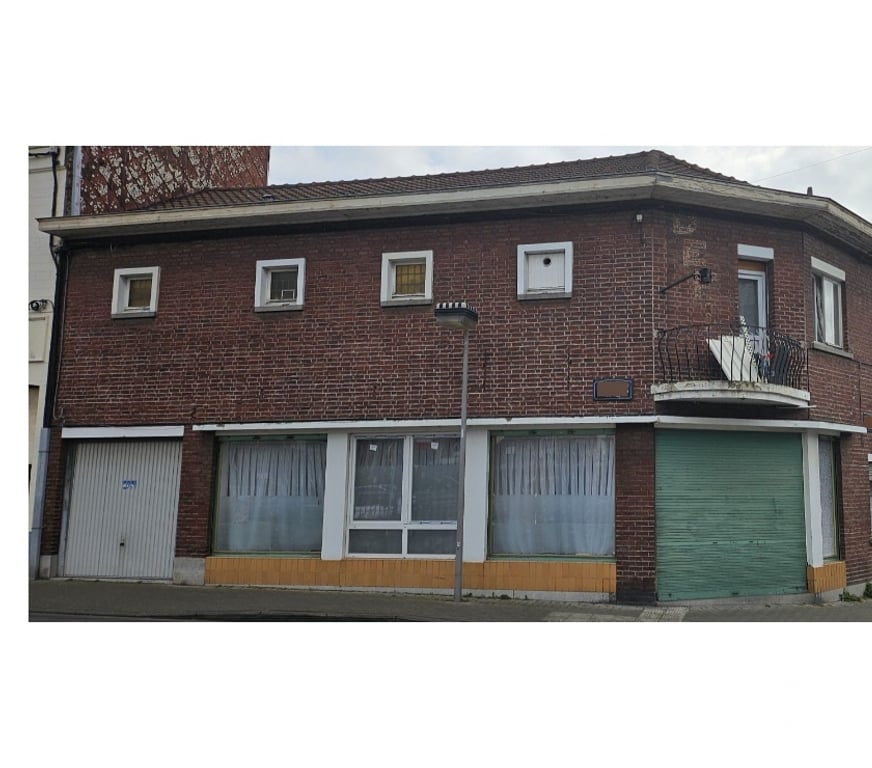 Annonce maison La Louvière - Photos Vivastreet Grande maison à vendre à HAINE ST PIERRE