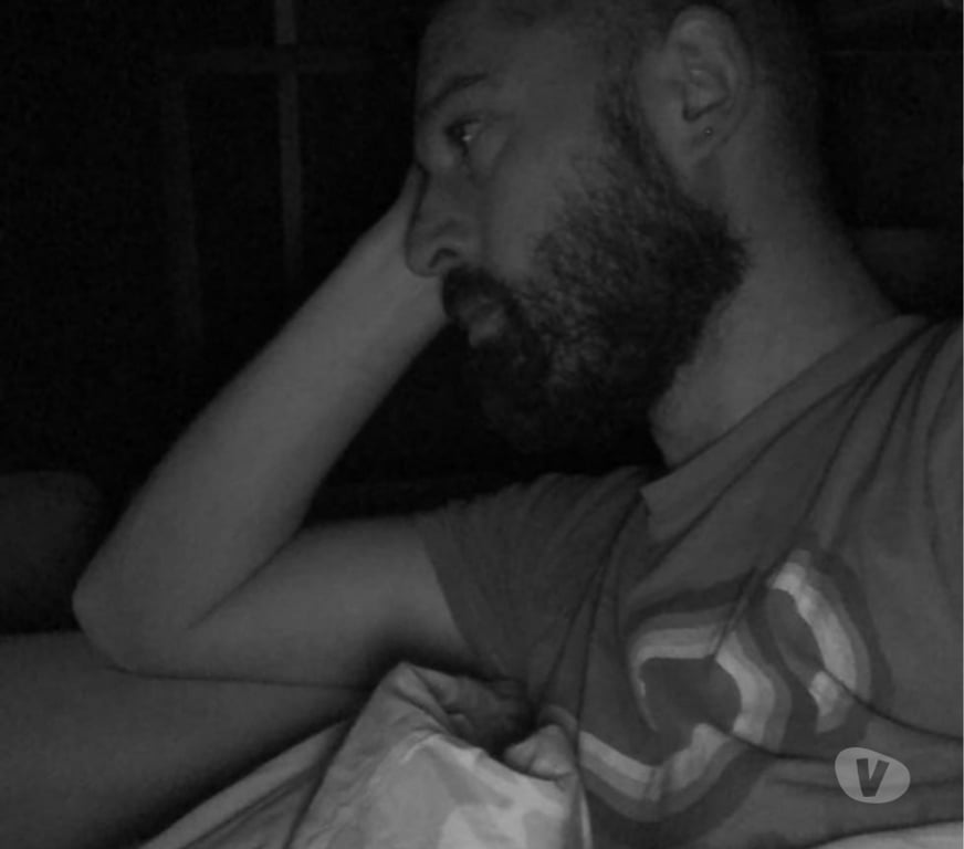 Gay Enines - Photos Vivastreet Accro aux mecs, autant avouer que j'ai envie de bite! :)