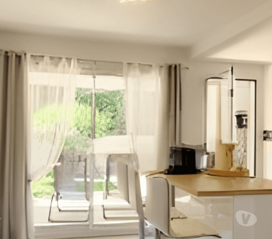 Appartement a vendre France - Photos Vivastreet A vendre lumineux et confortable rez-de-jardin - ANTIBES