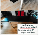 A Vendre très belle table moderne avec ensemble verrière