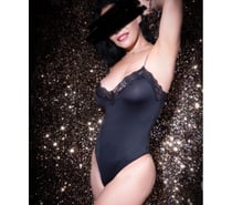 Nikoleta: caldo e dulce, 40ans.