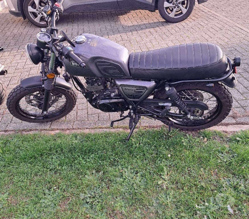 Motos Perwez - Photos Vivastreet Moto 125cc Bullit Bluroc