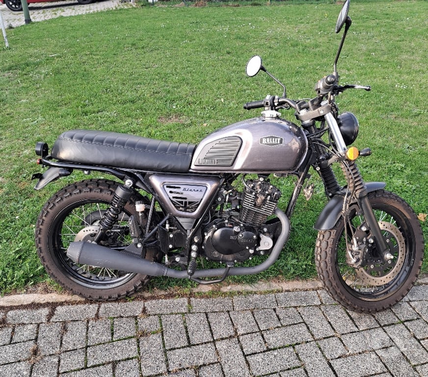 Motos Perwez - Photos Vivastreet Moto 125cc Bullit Bluroc