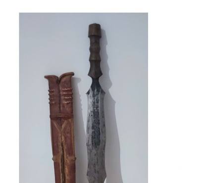 Décoration - art - Photos Vivastreet Couteau Glaive avec son fourreau de la République du Congo