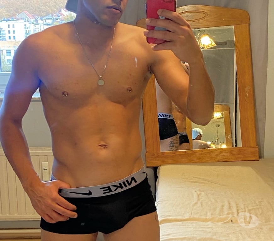 Gay Escorts Forest - Photos Vivastreet Thomaslatinoxl12