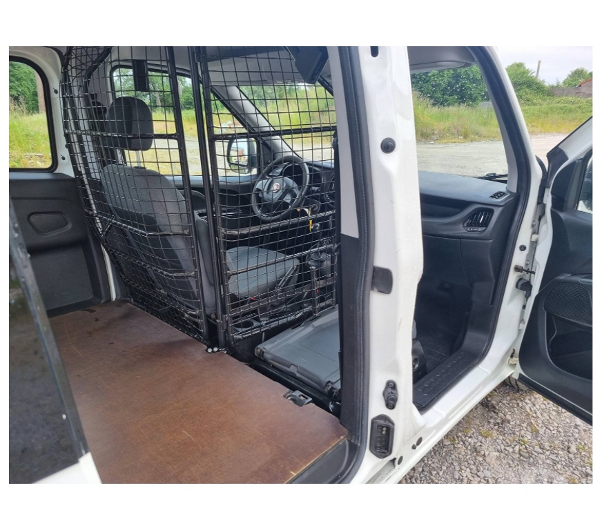 Véhicules commerciaux & utilitaires d'occasion Pont-de-Loup - Photos Vivastreet Fiat Doblo L2 long châssis 7 2017 Euro6 1.3jtd 95cv 98590KM