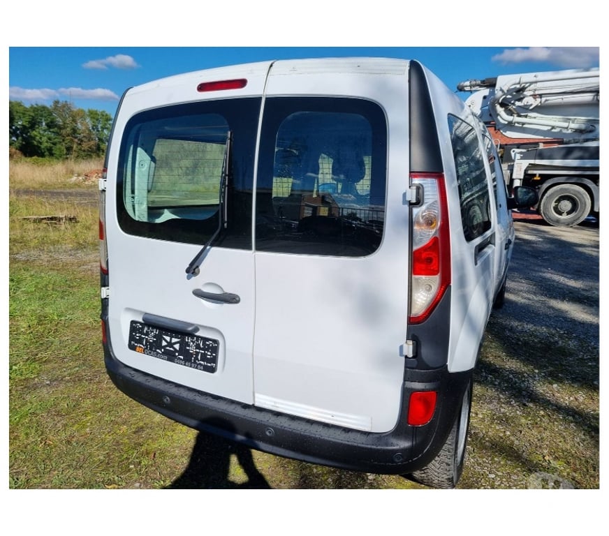 Véhicules commerciaux & utilitaires d'occasion Pont-de-Loup - Photos Vivastreet Renault Kangoo 6 2019 double cabine 150232km 1.5dci 90cv EU6