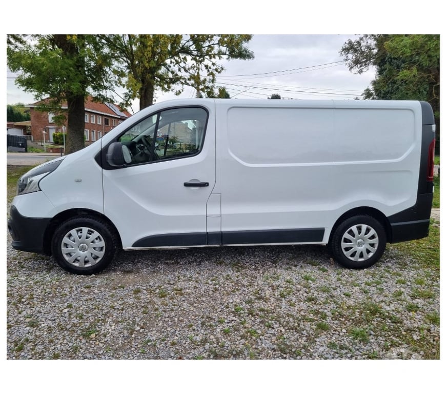 Véhicules commerciaux & utilitaires d'occasion Pont-de-Loup - Photos Vivastreet Renault Trafic 10 2018 L1h1 89000km 1.6dci 95cv 70kw airco