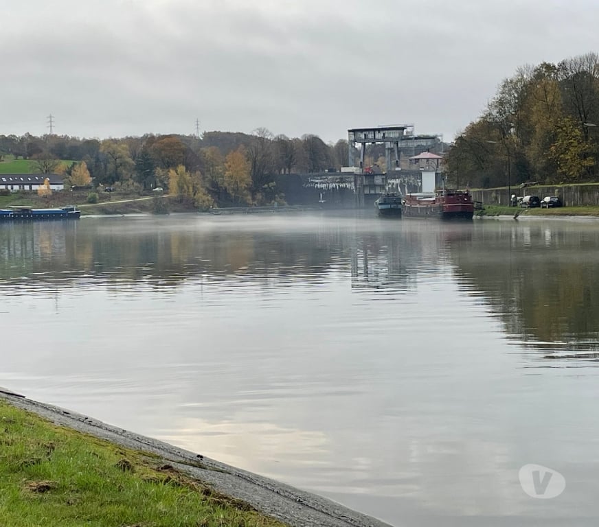 Gay Tubize - Photos Vivastreet RAVEL... HALLAGE???