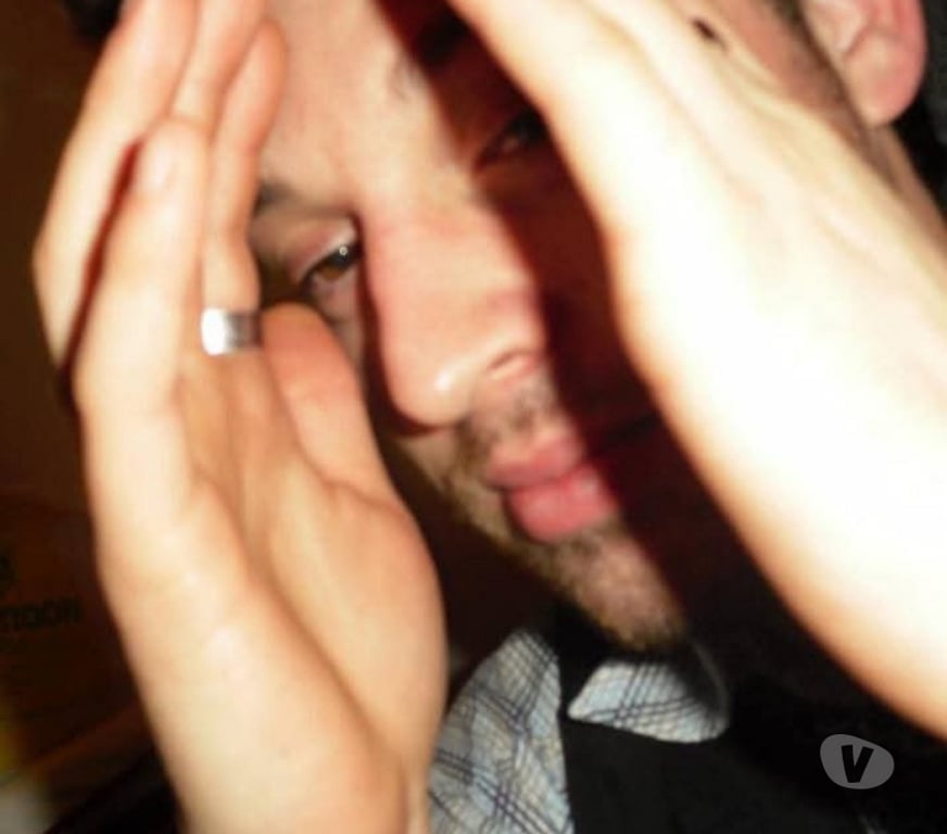 Gay Enines - Photos Vivastreet Et ouais les gars, j'ai envie de m'assaoire sur vos bites